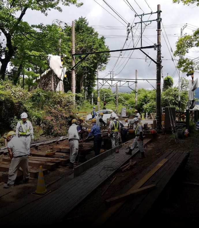 箱根登山鉄道台風19号復旧工事の写真