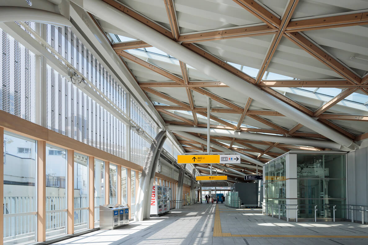 代々木八幡駅駅舎改築設計・管理の写真